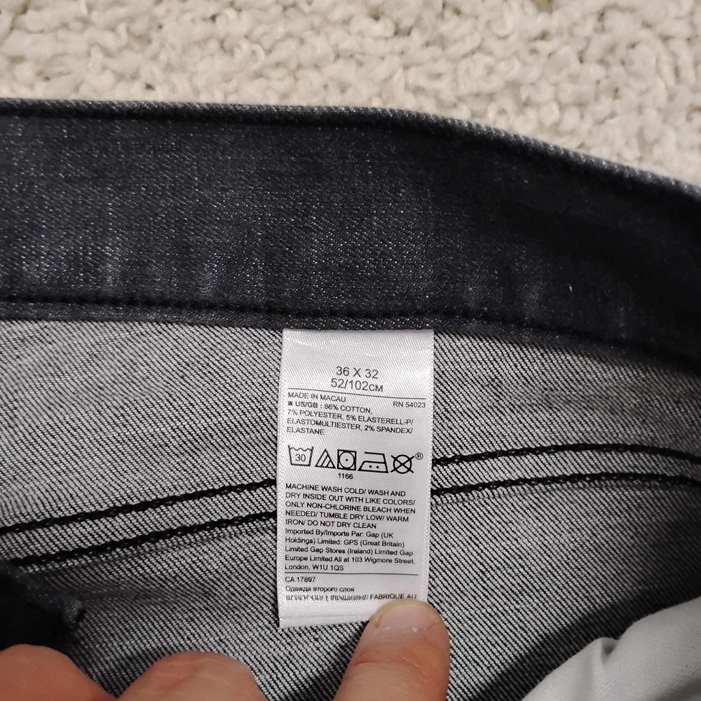 Banana Republic Jeans Mens 36x32 Black Denim Athletic Tapered Rapid Movement